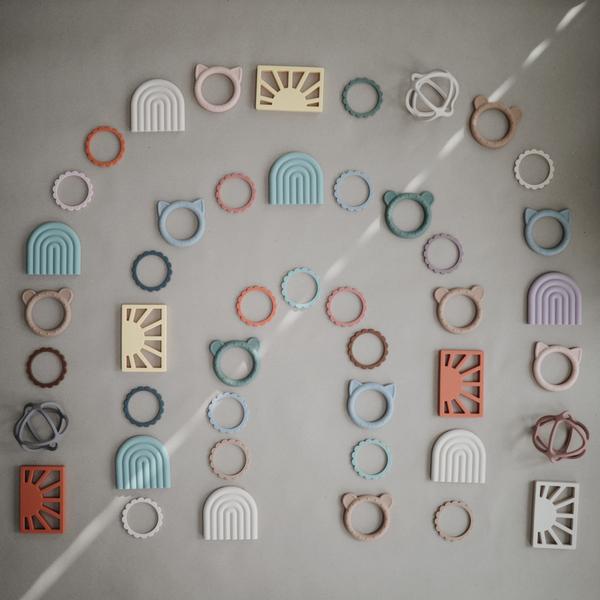 Ball teether tradewinds mushie Teether mushie