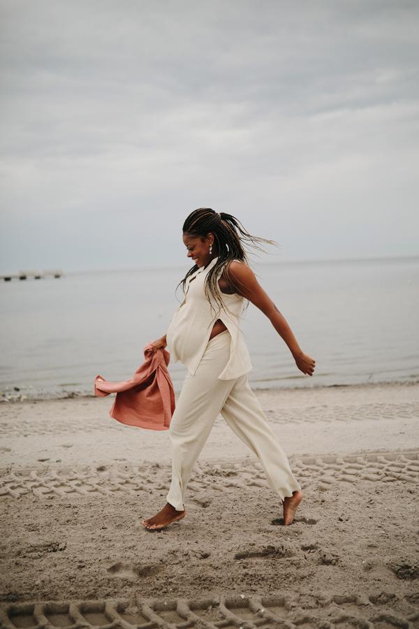 Muslin swaddle auburn mushie muslin mushie