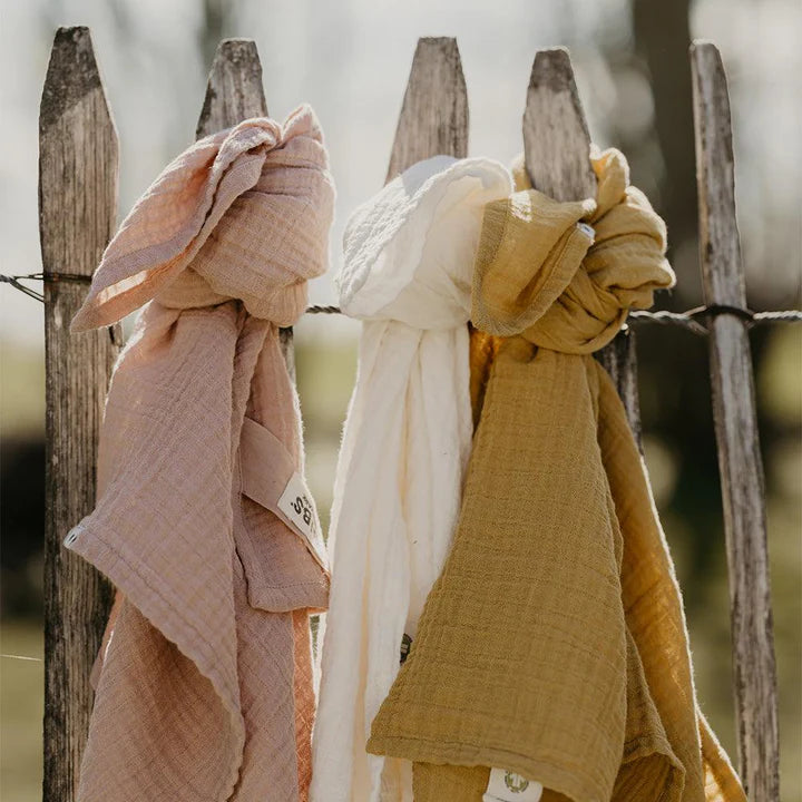 Musselina swaddle mustard BIBS