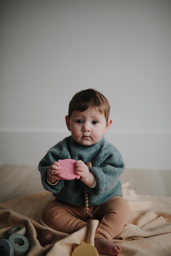 Teether face pistachio mushie Teether mushie