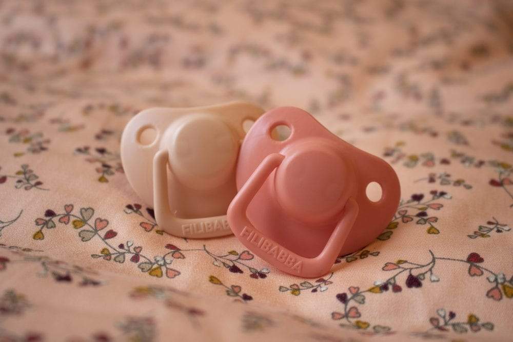 Pacifiers 2-pack coral 0-6M Filibabba accessories Filibabba