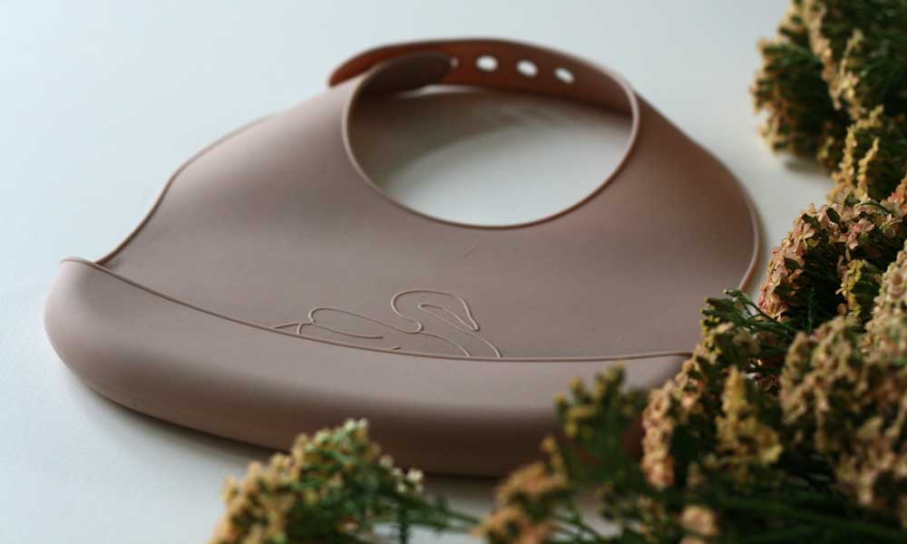 2-pack silicone baby bib blush canyon Lille Vilde bib LIlle Vilde