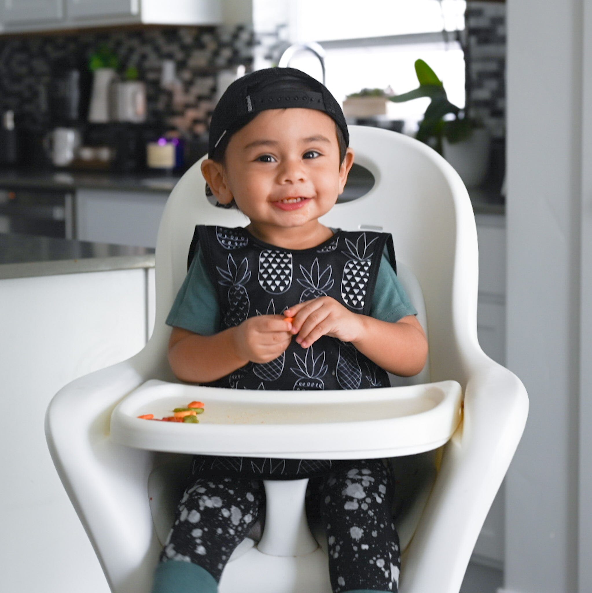 Babete Pineapple Monchrome Bapron