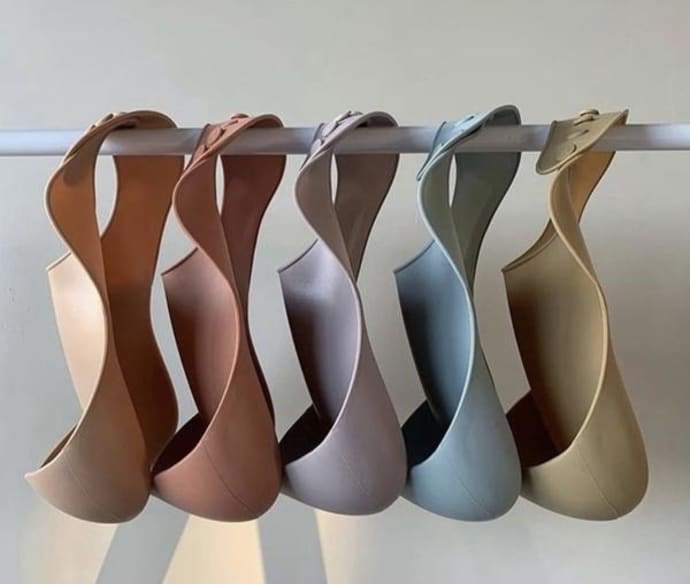 Silicone baby bib arabian spice mushie bib mushie