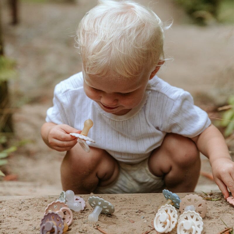 2 chupetas fairytale queen/princess LÁTEX Frigg FRIGG