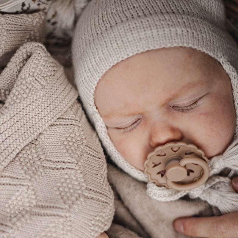 2 chupetas fairytale princess/thumbelina SILICONE Frigg FRIGG