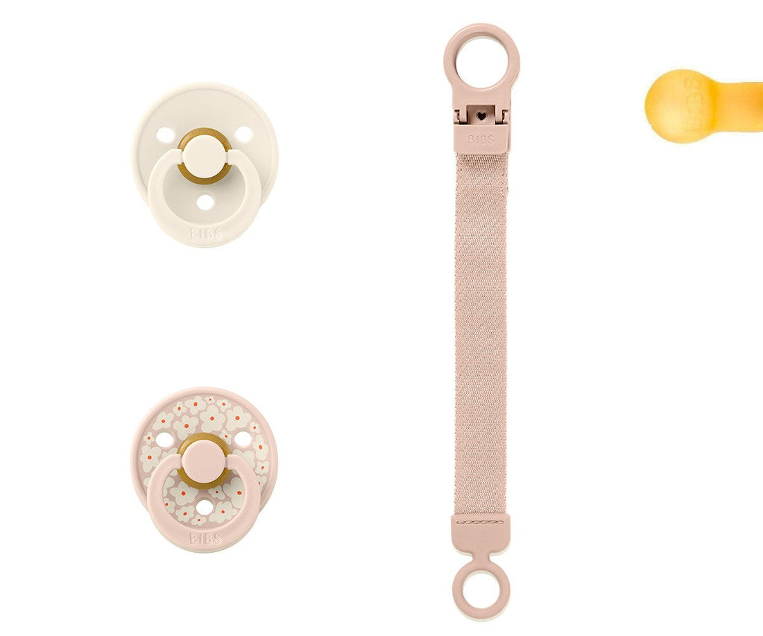 Conjunto 2 chupetas BIBS Colour + prende-chupeta blush
