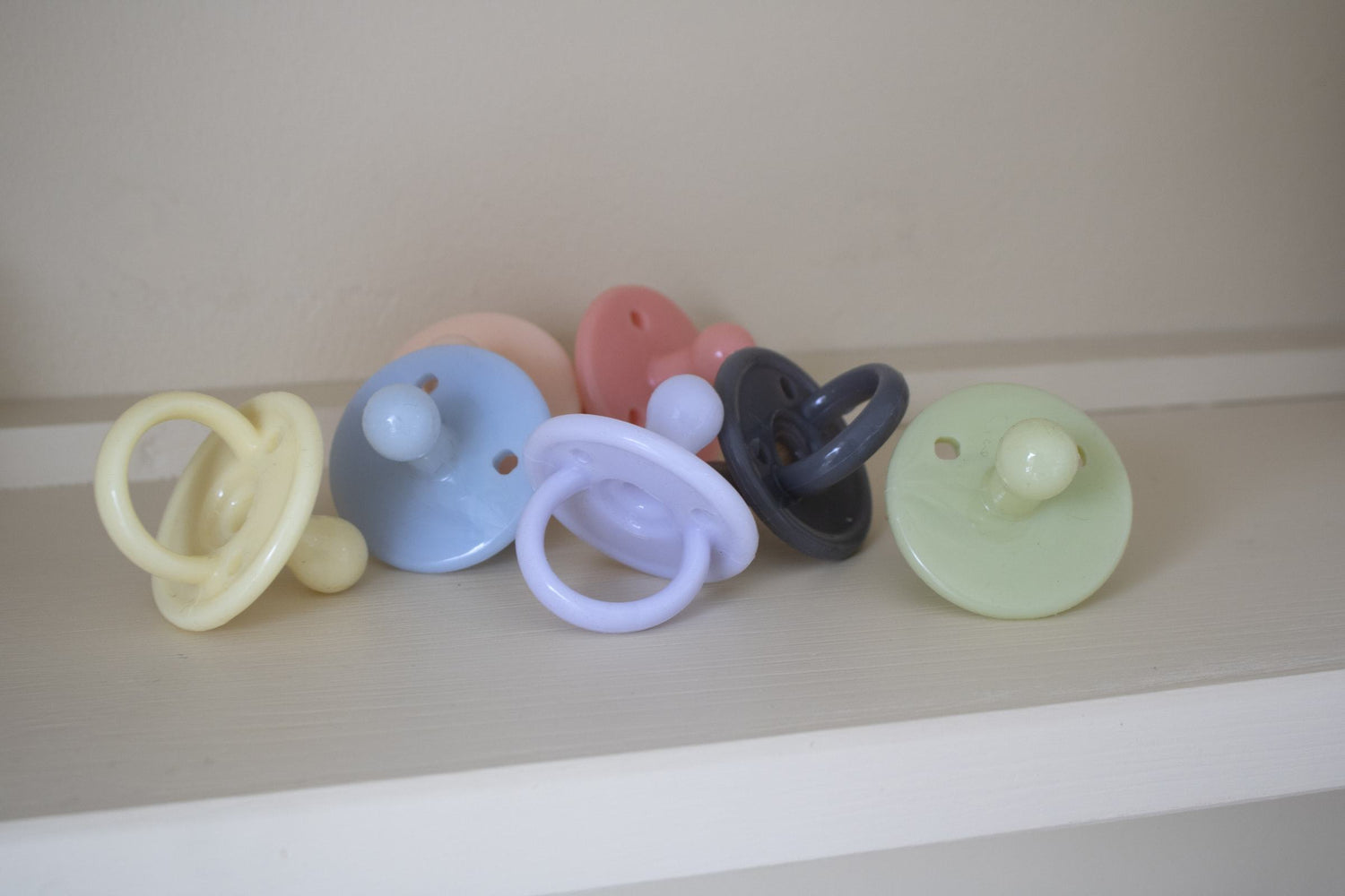 2 chupetas silicone peach Pacifiers &amp; Teethers Filibabaa 