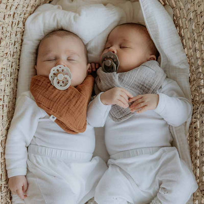 2 chupetas BIBS Boheme vanilla | dark oak